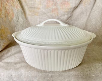 Mikasa Stoneware, Italian Countryside, Covered Casserole, Oval Serving Dish, Creamy White, Mikasa DD900, Vintage, Ribbed Design