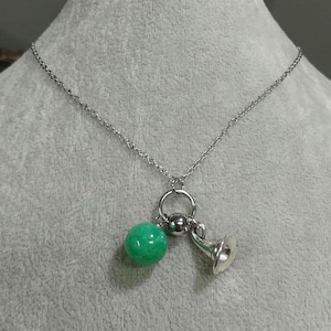 Wicked Necklace Hat Green Gemstone Charm Necklace Adjustable Stainless-Steel Non-Tarnish Chain Elphaba Necklace Gemstone Witch Hat Charm