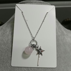 Wicked Necklace Wand Rose Quartz Gemstone Charm Necklace Adjustable Stainless-Steel Non-Tarnish Chain Glinda Necklace Natural Rose Quartz