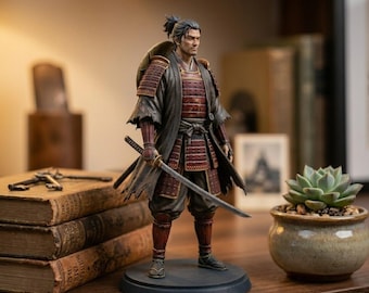 Hand-Painted 3D Printed Samurai Figurine, Sakura Warrior Desk Decor