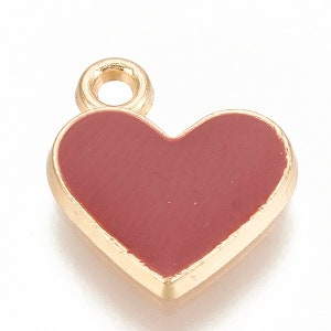 Esmalte rojo oscuro en oro color aleación corazón encantos conjunto de 5 encantos DIY encantos, encanto de San Valentín, baratija,