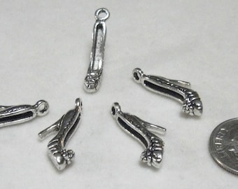 Adorable 3D high heel shoe charms in zinc silver alloy group of 5 charms, use to make jewelry, as gift tie ons, zipper pulls, party favor.