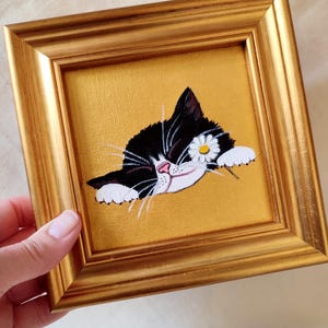 Peinture de chat smoking sur or, chat drôle de smoking, cadeau pour les propriétaires d'animaux de compagnie petite peinture dans un cadre doré vintage, idée cadeau chat mignon, cadeau pour les amoureux des chats