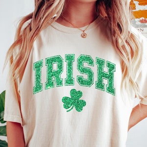 Irish Clover T-shirt, Lucky St Paddys Shirt, Retro Shamrock Sweatshirt, Women Patrick's Day Hoodies, Cute Irish Tee, Funny St Patricks Gift