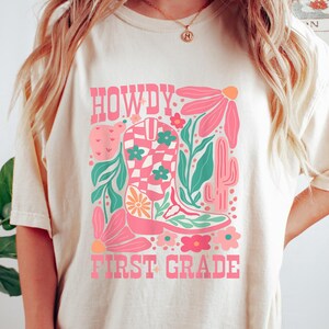 Camiseta de primer grado, camiseta de maestro de primer grado, camiseta de maestro del oeste, regalo de tripulación de primer grado, camiseta de maestro de vaquero de primer grado