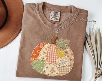 Comfort Colors® Cozy Patchwork Pumpkin T-Shirt, Vintage Fall Pumpkin Shirt, Thanksgiving Gift, Autumn Graphic Outfit