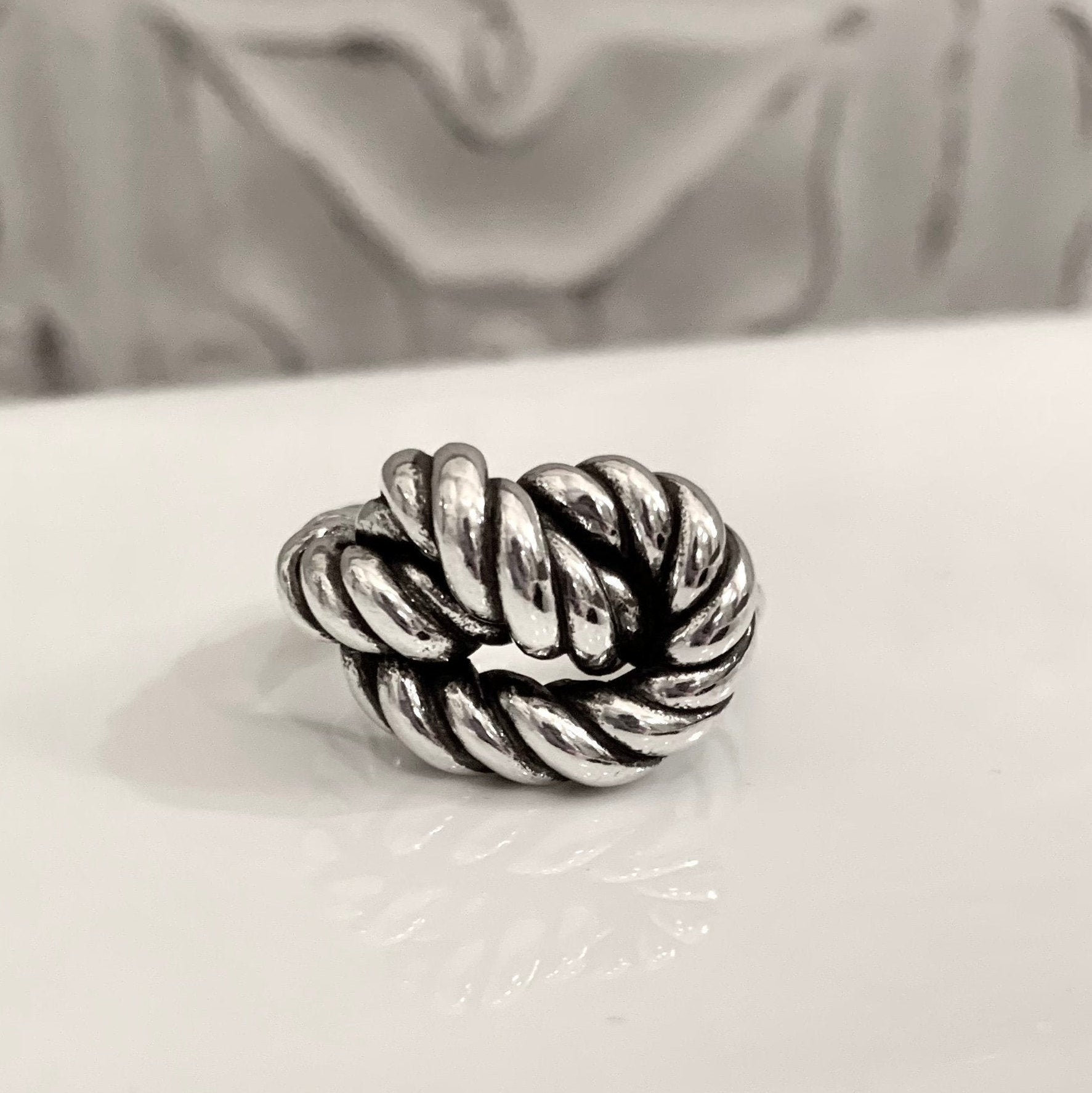 Knot ring, single knot ring,Twist Ring, Sterling Silver knot ring