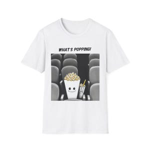 What's Popping! Koszulka z popcornem, zabawna koszulka z filmem, koszulka unisex, prezent dla miłośników filmów, koszulka z motywem kina, odzież popkulturowa