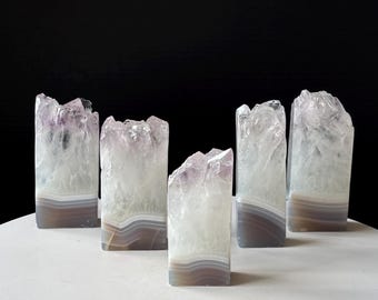 アメジストのドゥルージーとクォーツのコカトゥー、クリスタルの