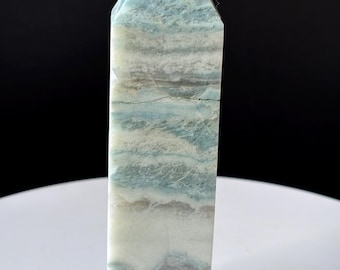 Caribbean Calcite Tower: Hand-Carved Crystal Obelisk - Home Decor