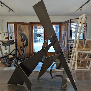 Shiprock (Abstrakt stålskulptur, metallkonst)