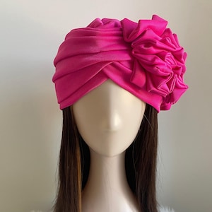 Gorra elástica plisada rosa / turbante / pañuelo para la cabeza / moda africana / vacaciones / talla única / verano / moda / owambe / aso-ebi / estilo Naija