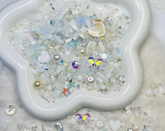 Bridal White Bead Soup Mix – Glass Beads for Jewelry Making, Wedding DIY Supplies, Pearl White Mixed Beads for Bracelets, Charms, Crafts