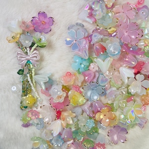 Random Flower Bead Scoop Mix 20g (~100pcs) – Cute Floral Beads for DIY Jewelry Making, Bouquet Charms, Phone Charms, Kawaii Craft Supplies