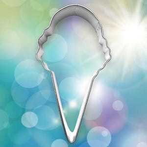 ICE CREAM CONE Metal Cookie Cutter    about 4 inches tall