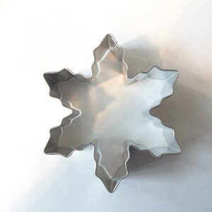 Snowflake Cookie Cutter 4 inches (0976)