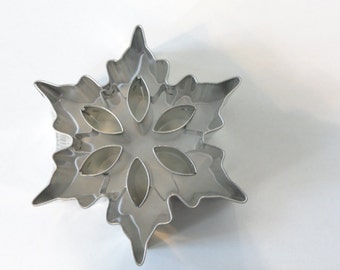 SNOWFLAKE Metal Cookie Cutter about 3 inches   56