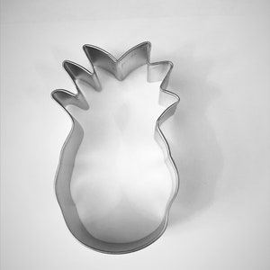 PINEAPPLE Metal Cookie Cutter  about 4 inches