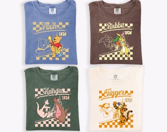 Winnie Puuh & Friends Comfort Colors® Shirt, Disney Retro Pooh Bär T-Shirt, Piglet Eeyore Tigger Gruppe T-Shirt, BTW Familienausflug Rundhalsausschnitt