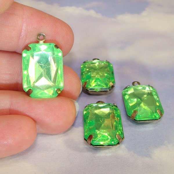 10 LARGE Green Rhinestone Crystal Charms Peridot Set Stones Rectangle Plastic Drop 18mm 14mm BRONZE Pronged Jewelry Supplies Bulk Emerald