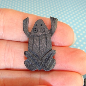 8 Black Bone Frog Beads Charms 26mm Vintage Hand Carved Etched India 1.5mm Hole Pendant or Dangle Bulk Jewelry Supplies Accessories B3