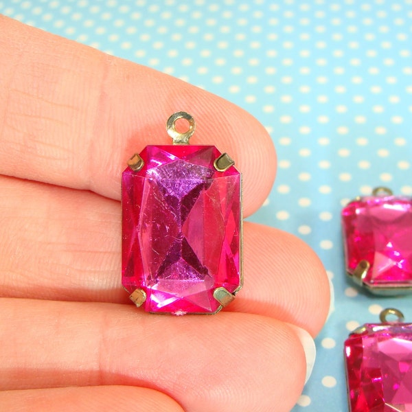 10 LARGE Fuchsia Set Stone Charms Rectangle Hot Pink Crystal Rhinestone Resin Faceted 18mm x 14mm BRONZE Pronged Setting Jewelry Supplies