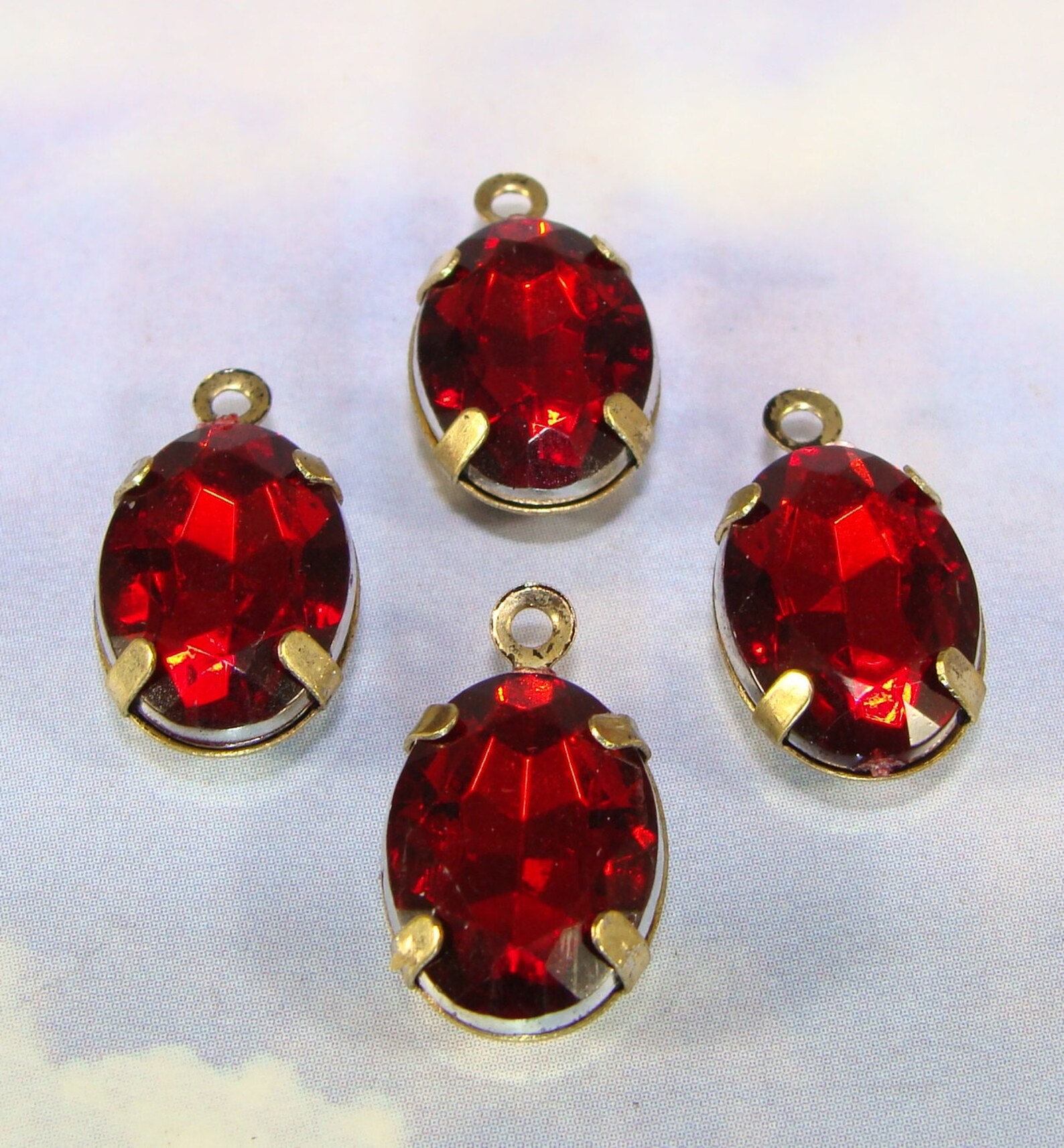 12 Red Rhinestone Crystal Resin Set Stones Ruby 14mm X 10mm Oval Drops ...