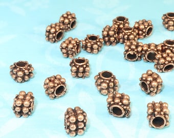 18 Kupfer Spacer Perlen 5mm Platz Zinn Akzent Schmuck liefert antike Kupferplatte Bubble Bead für Armbänder Halskette 2mm Loch 3C