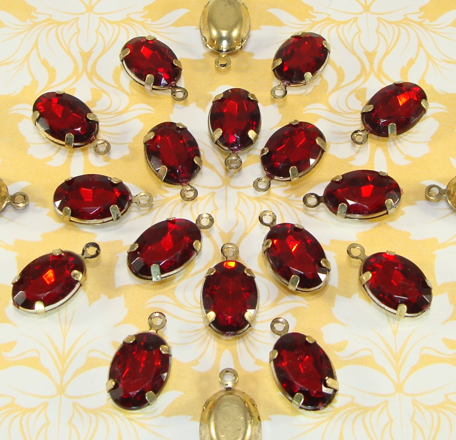 12 Red Rhinestone Crystal Resin Set Stones Ruby 14mm X 10mm Oval Drops ...