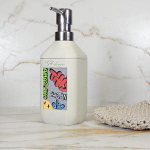 distributeur de savon liquide blanc, décoration urbaine, objet streetart,multifonction.pot pour brosse à dent ou présentoir de savon