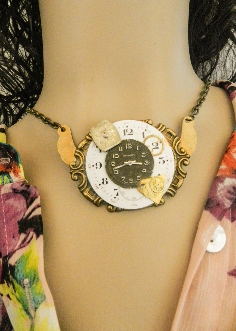 Steampunk Watch Dial Assemblage Necklace, Mixed Vintage Parts Brass Pendant, Gear Watch Art Gift for Her, Upcycled Victorian Cosplay Jewelry image 5