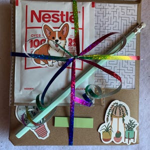 Jigsaw Puzzle Date Gift Set for ages 10 to adult