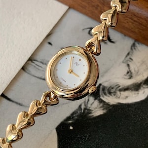 Vintage Citizen base metal  Gold Tone Japan Made  quartz watch , Ladie watch