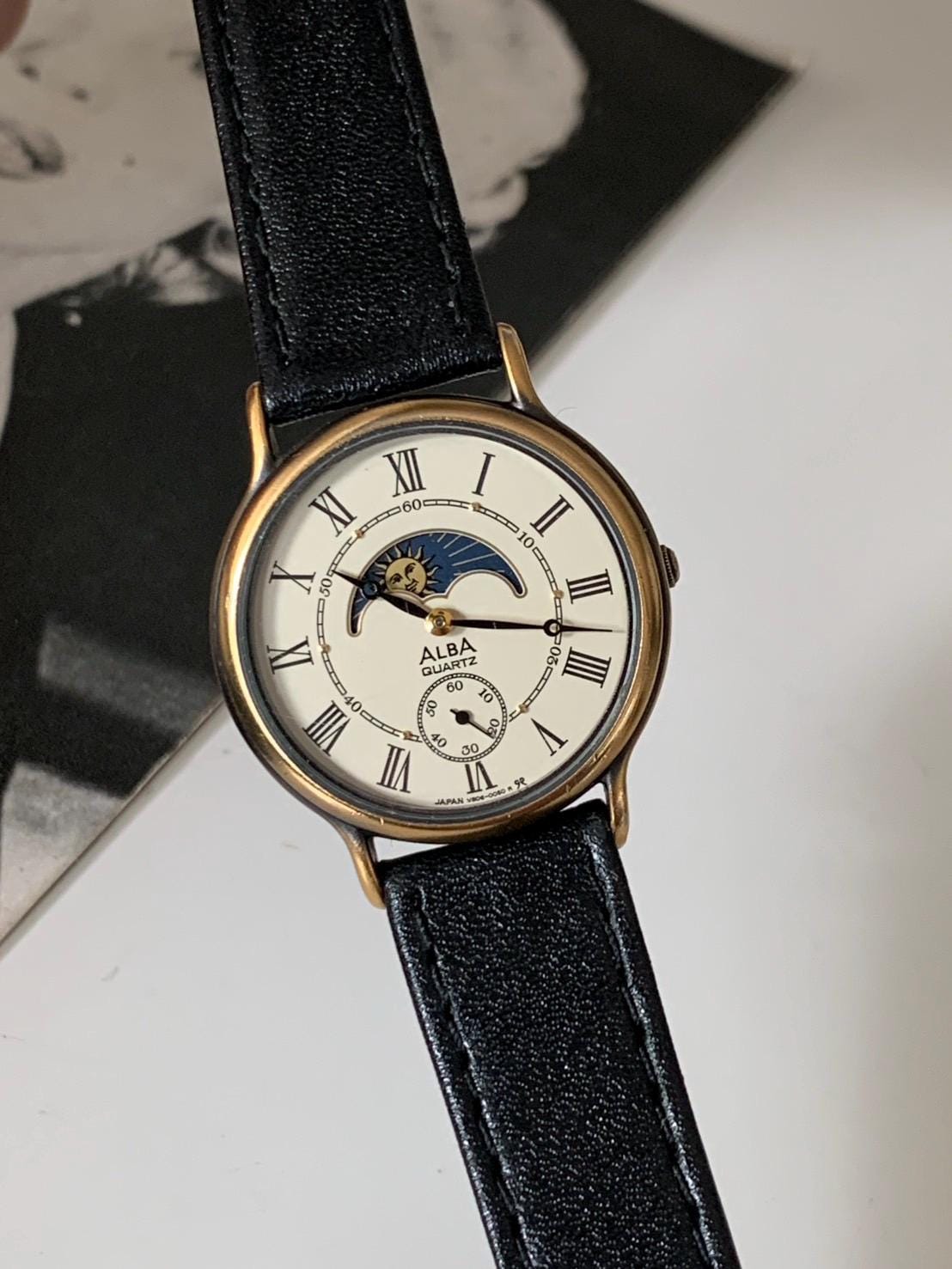 Vintage SEIKO Alba Moon Phase Success Vintage Dial Round