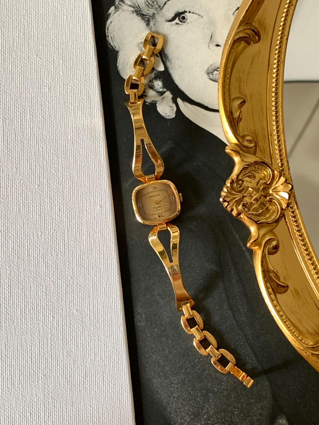 SANDOZ Swiss VINTAGE Ladies 14k gold plated petite face mesh band watch RUNS! ⏱️ Vintage SANDOZ Gold Tone Swiss Made Quartz Gold Watch  main image 3