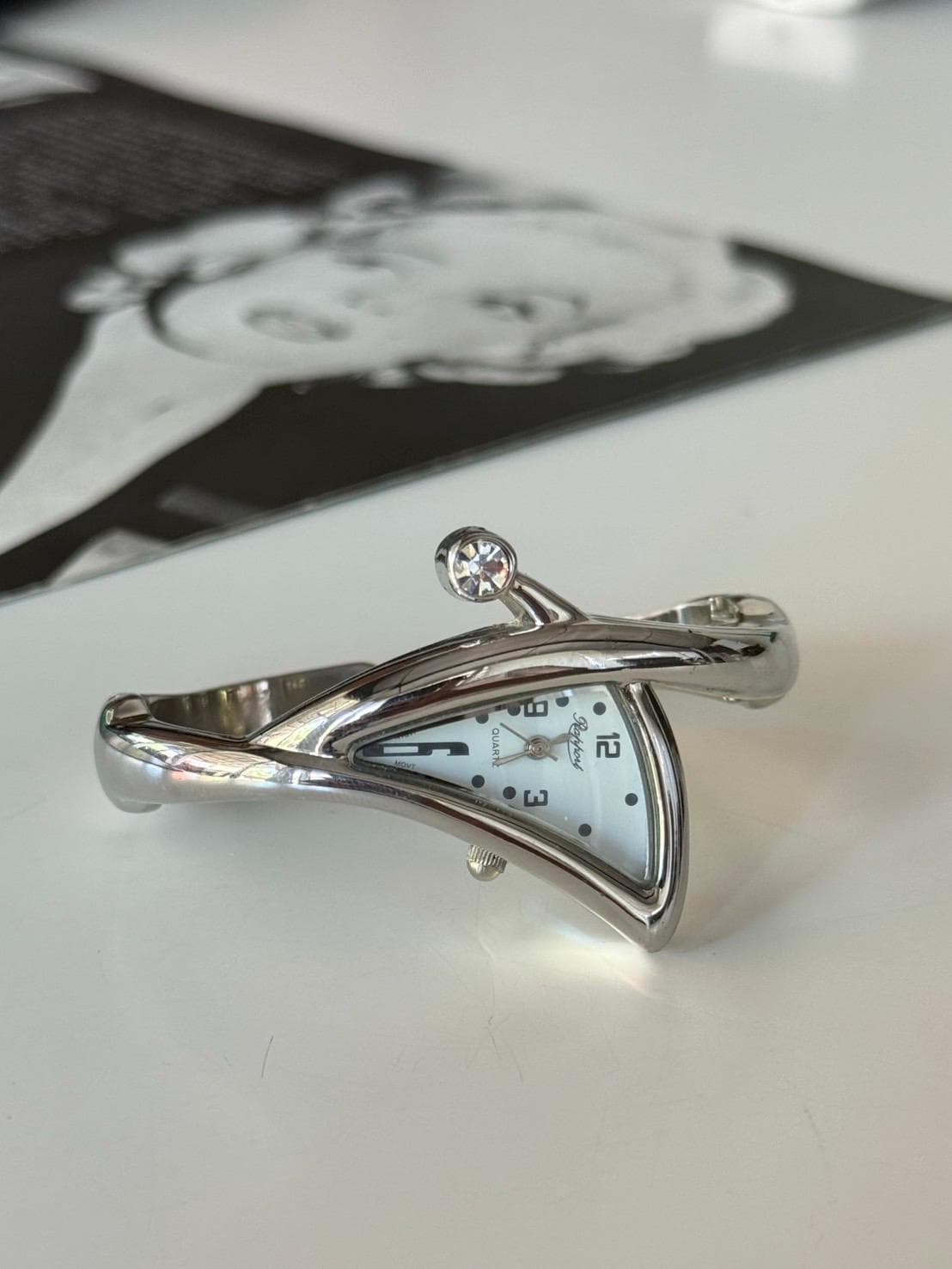アクセサリー Vintage archive design bangle watch アクセサリー Vintage archive design bangle watch Z Archive