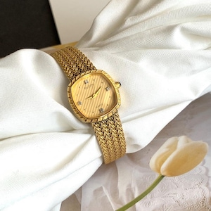vintage 1980s  ELGIN SWISS MADE quartz watch