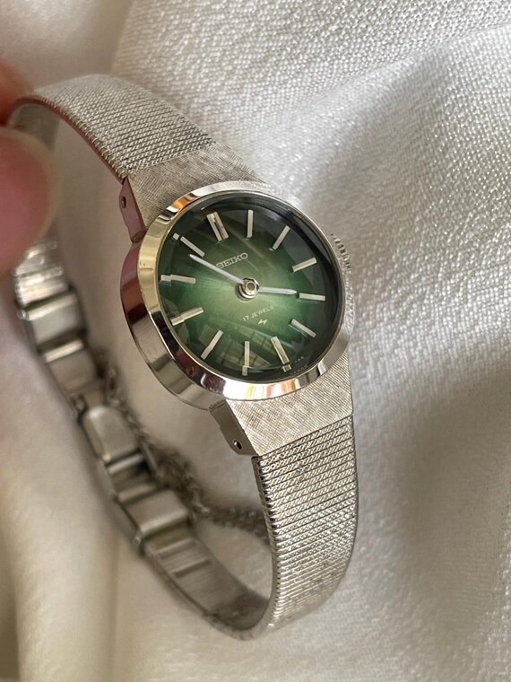 Vintage Seiko Green Face WGP (white Gold Plating) Back St.steel