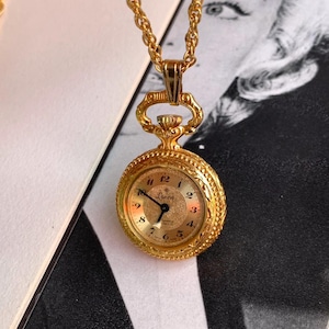 Vintage Loren Gold Tone Pendant Watch Necklace: Swiss 17 Jewels Mechanical