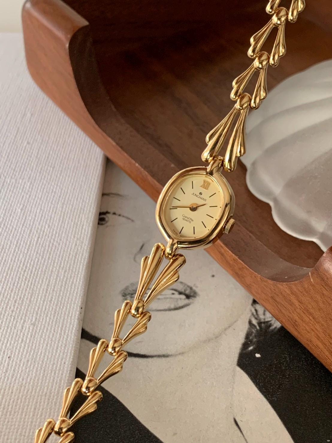 Reloj vintage JUNGHANS Grand Prix de los años 90, tono dorado - Main Image