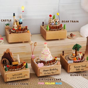 Boîte à musique en bois personnalisée : cadeau de baby shower image 3