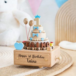 Boîte à musique en bois personnalisée : cadeau de baby shower image 7