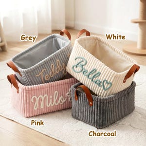 Personalisierter Hundespielzeugkorb – Haustier-Organizer aus Cord mit Namen, Geschenk für neue Hundebesitzer Bild 3