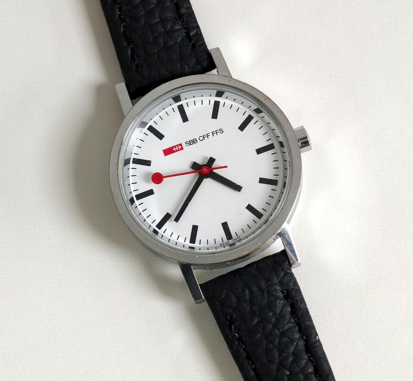 Mondaine watch - Etsy 日本