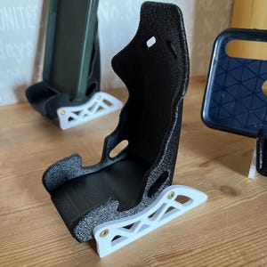 Racing seat phone holder 3D printing