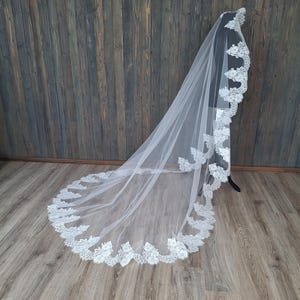 Chantilly lace veil Cathedral veil with trim lace veil Mantilla veil in lace trim veil Cathedral lace veil in french lace veil Wedding veils