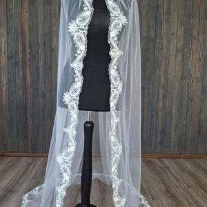 Spanish lace veil with lace trim veil mantilla veil Spanish mantilla wedding veil in lace trim Cathedral veil with lace trim Lace veil