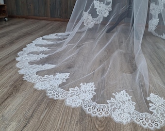 Lace veil in floor length veil Chantilly lace veil lace trim veil in mantilla veil ivory lace cathedral veil Spanish mantilla wedding veil