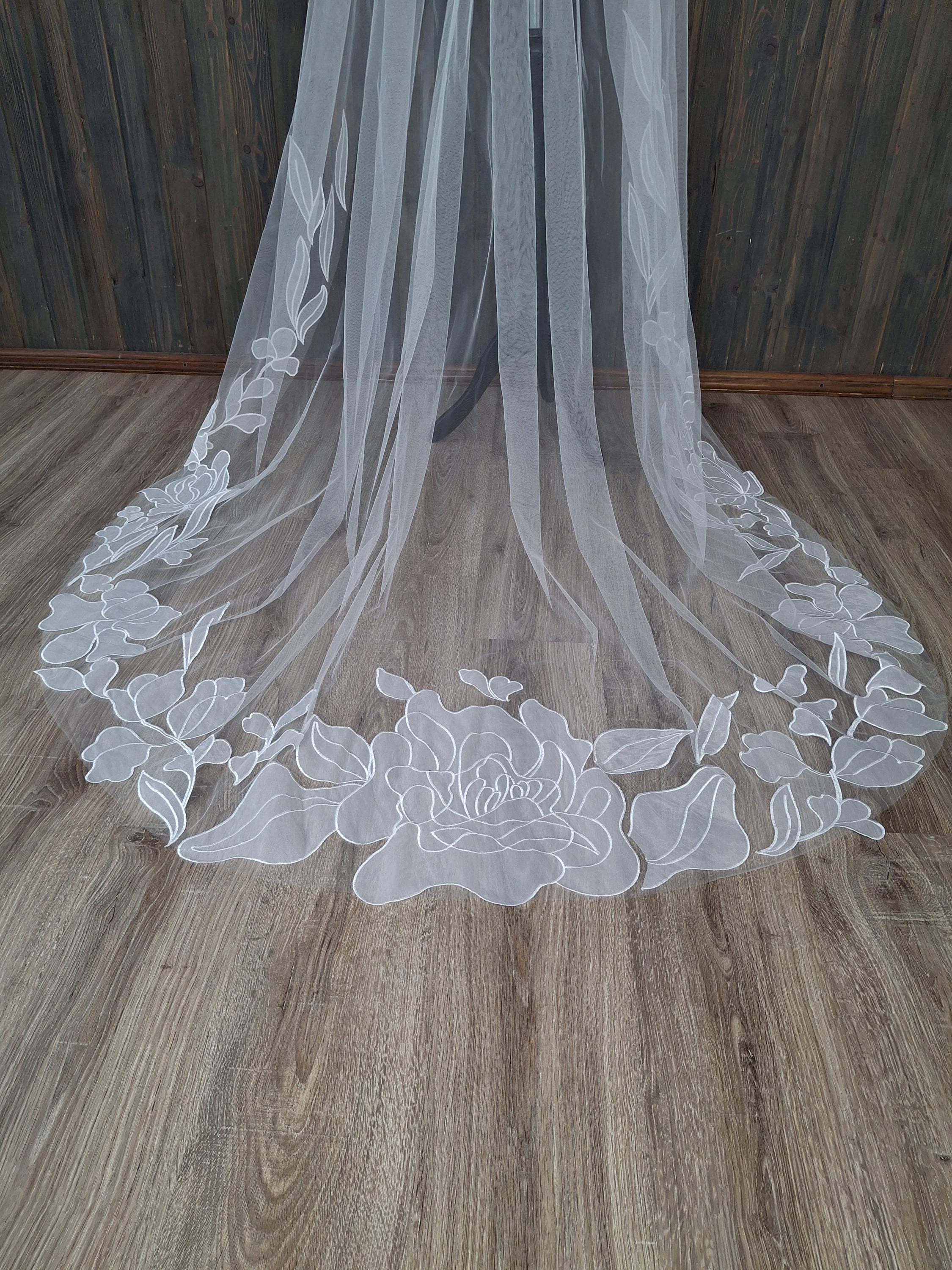 Cathedral veil with lace appliques Floral wedding veil wildflower veil gorgeous veil flower lace veil Floral applique veil chapel veil