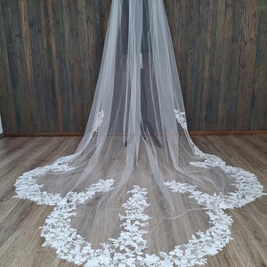Сathedral veil in floral veil Lace veil in royal length veil Lace wedding veil lace cathedral veil with lace trim veil Flowers veil long